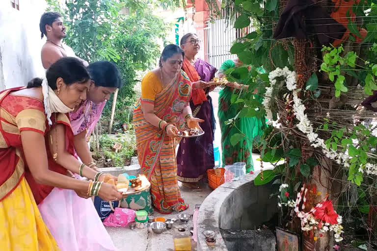 soomavathi amavasya poojalu held in hanuman temple at metpally in jagityala