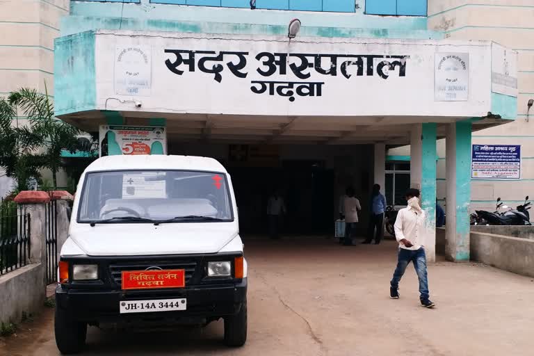 four corona patients recovered without treatment in Garhwa