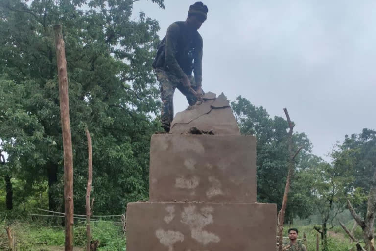 naxalite-memorial-demolished-by-soldiers-in-dantewada