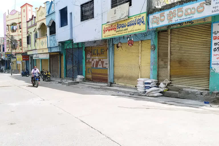 volunteer lockdown in peddapalli