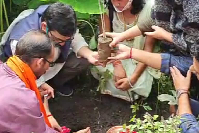 MLA Vishal Nehria did plantation in Dharamshala