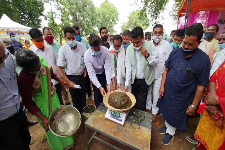 Parliamentary Secretary Dwarkadhish Yadav