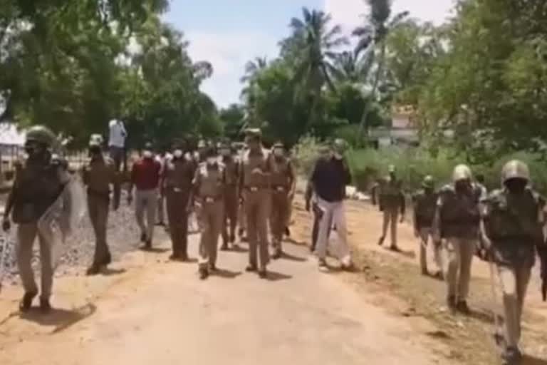 14 injured in police firing in tamilnadu