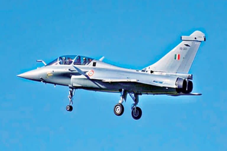 vNAVY PLANES AT LADAKH AMID TENSIONS IN BORDER WITH CHINA