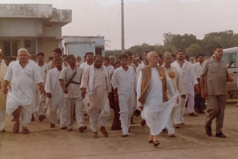 LalJi Tandon in Ghazipur.