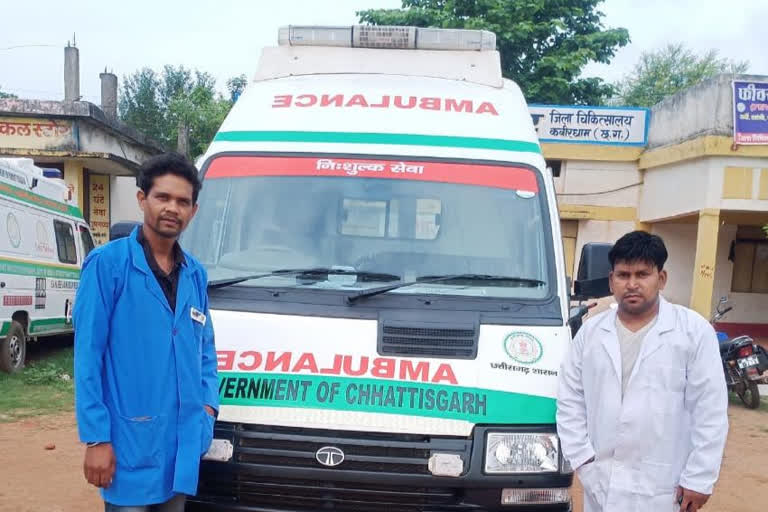 ambulance worker returns one lakh rupees