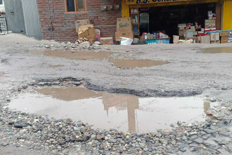 Tourist places in Kinnaur Sangla road in bad condition