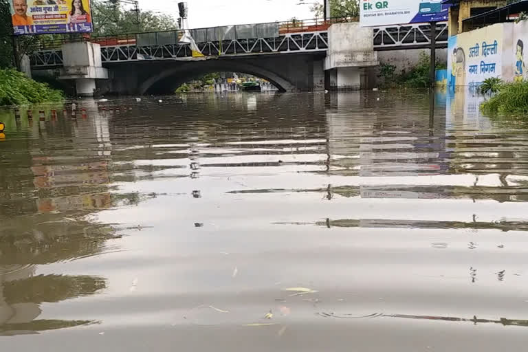 The submerged Minto Bridge