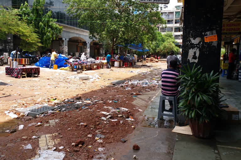 nehru place market