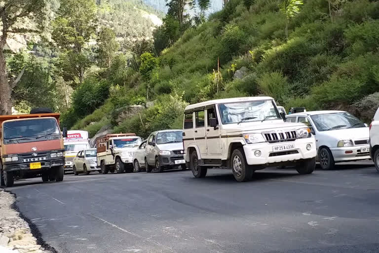 Traffic jam in NH-5 Powari