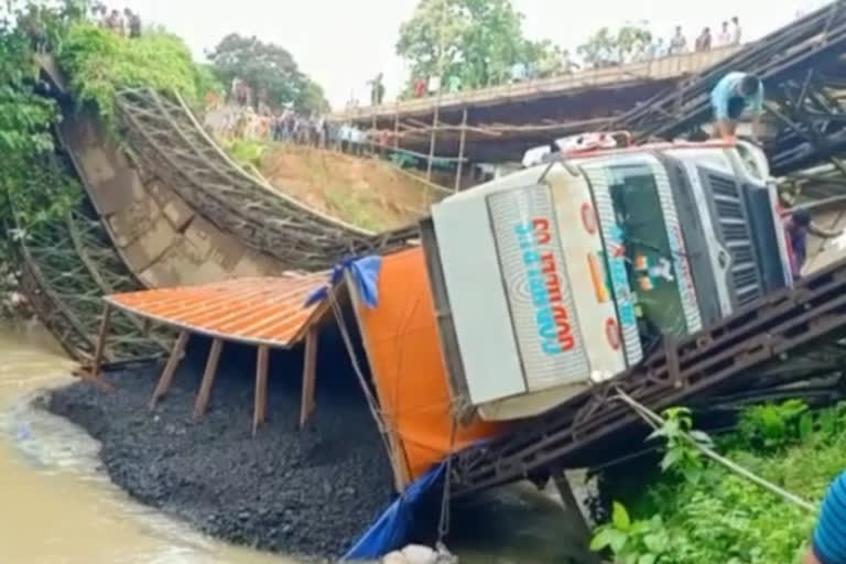 bridge-collapsed-at-tipura