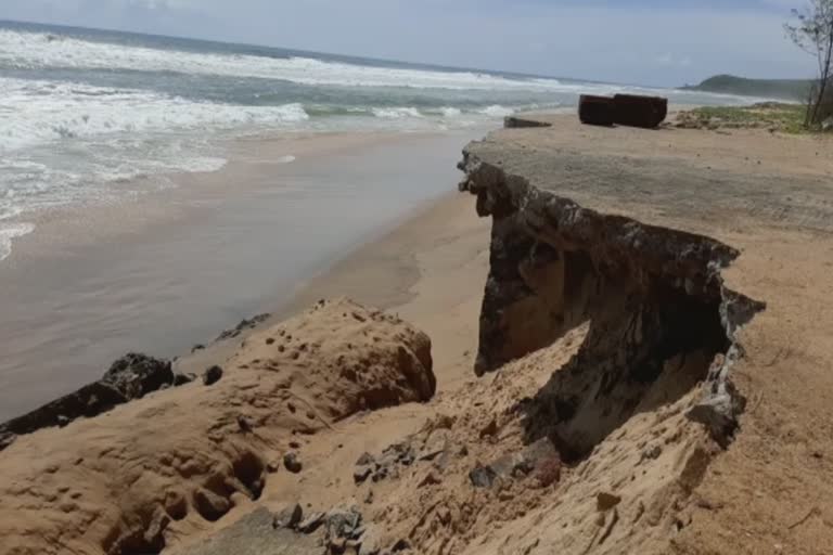 torrential rain sindhudurg