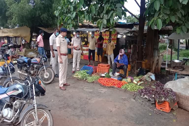 full-lockdown-in-dabhra-nagar-panchayat-due-to-corona-virus-in-janjgir-champa