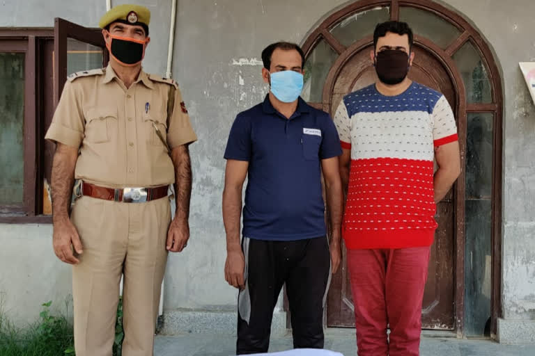 Two notorious drug Peddlers arrested by budgam police