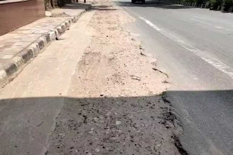 National Highway 148A Road of  carved for several kilometers in south delhi