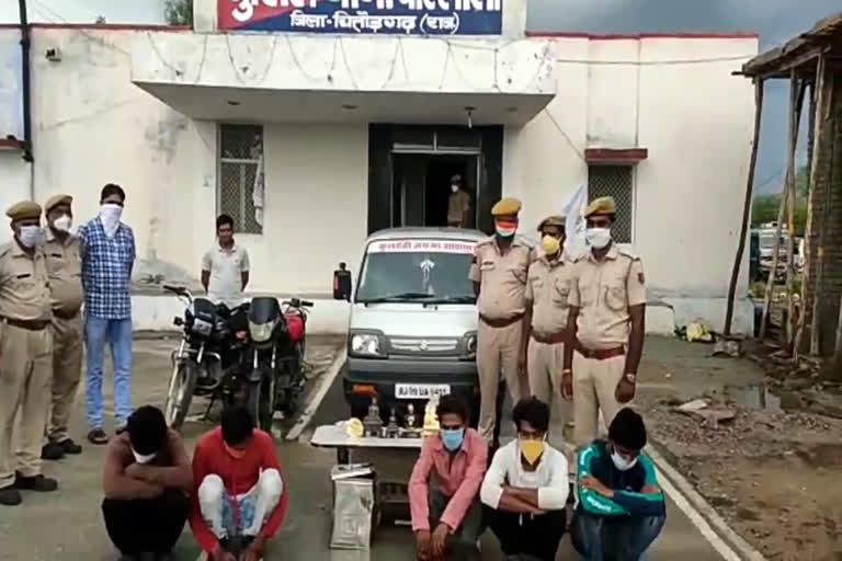 5 robbery men arrested,  robbery men arrested for fulfilling expensive hobbies , chittorgarh news,  rajasthan news