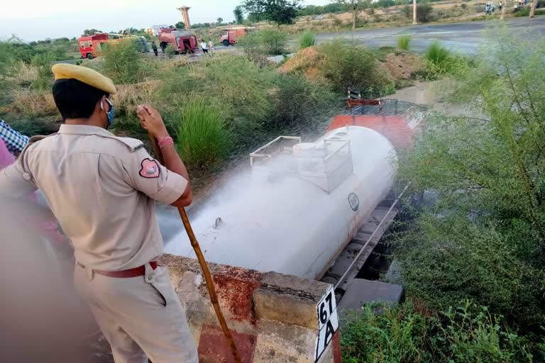 अमोनिया गैस का टैंकर,  Ammonia gas tanker