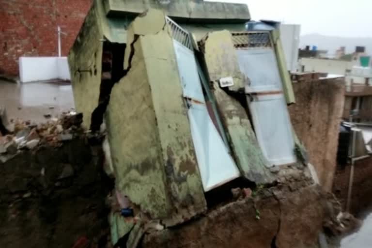 house collapses in rain, house collapsed in Ajmer