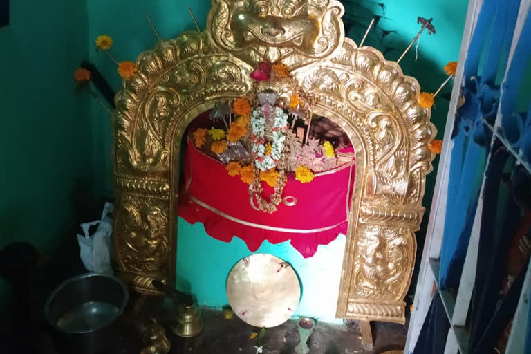 chori in laskhmi narasimha temple in anantapur dst