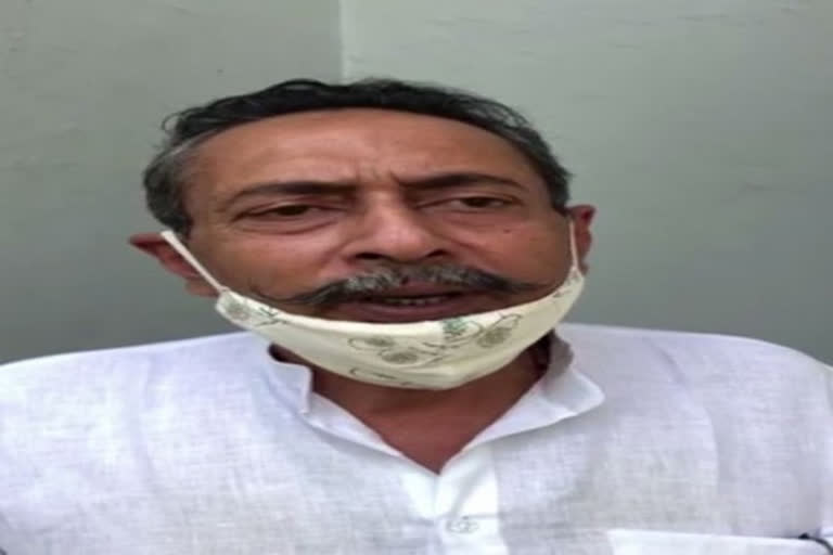 ACB issues notices to two Cong MLAs in Rajasthan  Cong MLAs in Rajasthan  Rajasthan  Anti-Corruption Bureau  Bhanwar Lal Sharma  Vishvendra Singh  horse-trading in Rajasthan  രാജസ്ഥാനില്‍ രണ്ട് കോണ്‍ഗ്രസ് എംഎല്‍എമാര്‍ക്ക് ആന്‍റി കറപ്‌ക്ഷന്‍ ബ്യൂറോയുടെ നോട്ടീസ്  രാജസ്ഥാന്‍  ആന്‍റി കറപ്‌ക്ഷന്‍ ബ്യൂറോ  വിശ്വേന്ദ്ര സിങ്  ബന്‍വാര്‍ ലാല്‍ ശര്‍മ