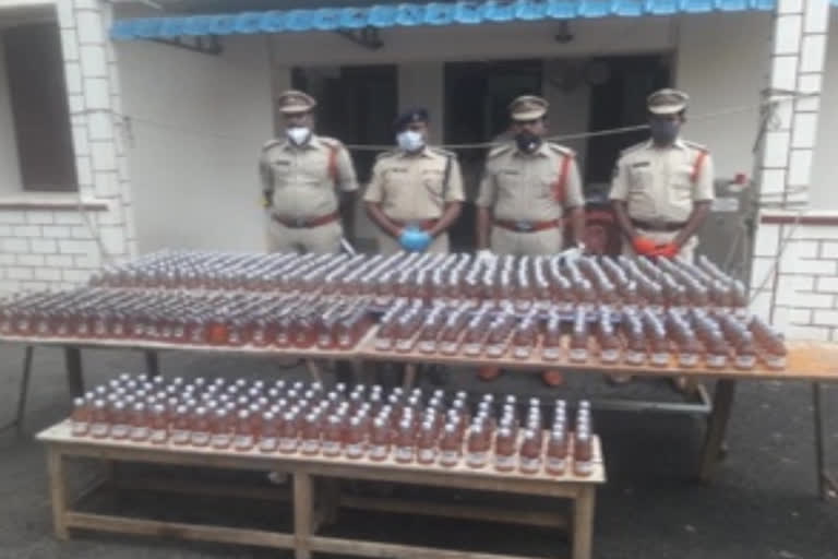 telangana-liquor-caught-at-krishna-district-inter-state-border