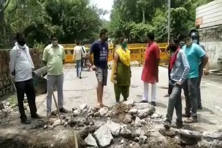 mehrauli church road water logging problem will be overcome