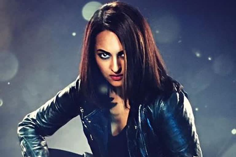 Sonakshi Sinha against Cyber Bully