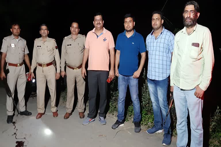 बागपत में पुलिस और बदमाशों के बीच मुठभेड़