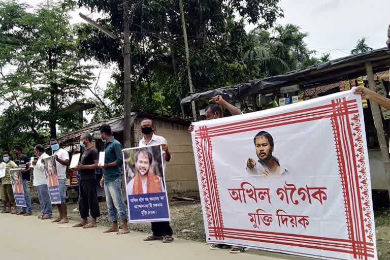 manab-srinkhal-for-release-akhil-gogoi-at-lejiai