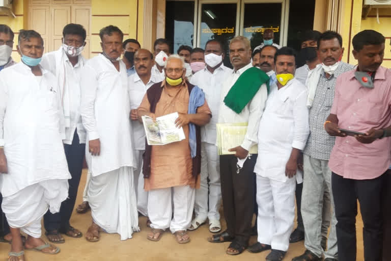 Manvi, Raichur Farmers Appeal to DC