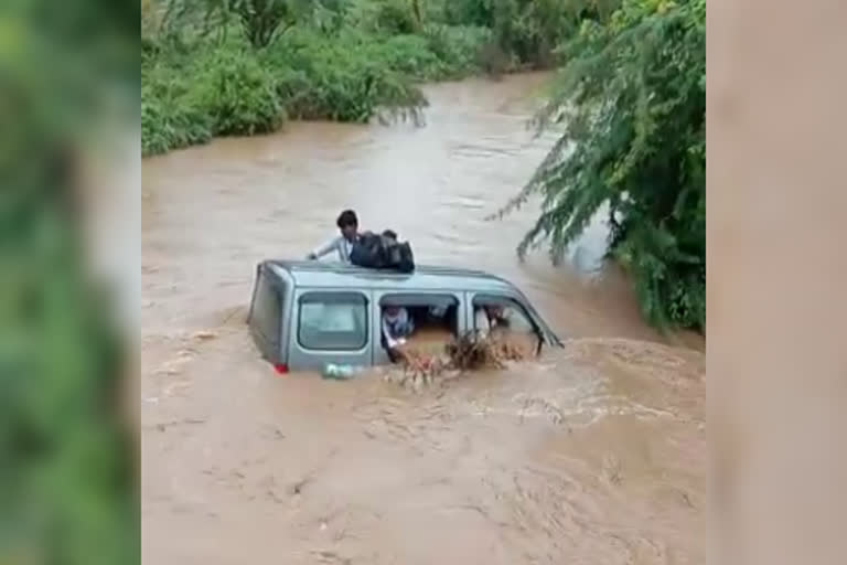 car in Kalburgi