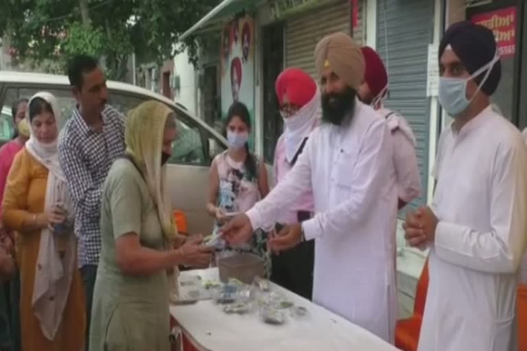 13-13 ਦਾ ਸੰਕਲਪ, ਲੁਧਿਆਣਾ ਵਿਖੇ ਦਵਾਈਆਂ ਦਾ ਲਾਇਆ ਲੰਗਰ