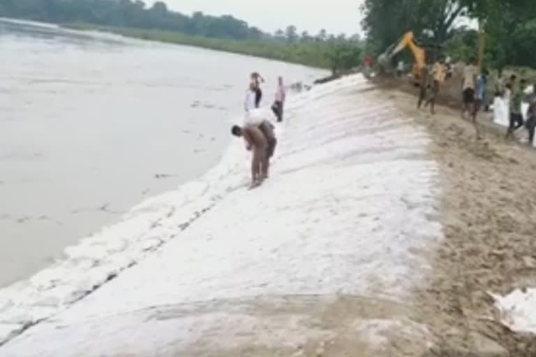 শংকাত দিন কটাইছে পাগলাদিয়া নৈৰ দাঁতিকাষৰীয়া অঞ্চলৰ লোকে