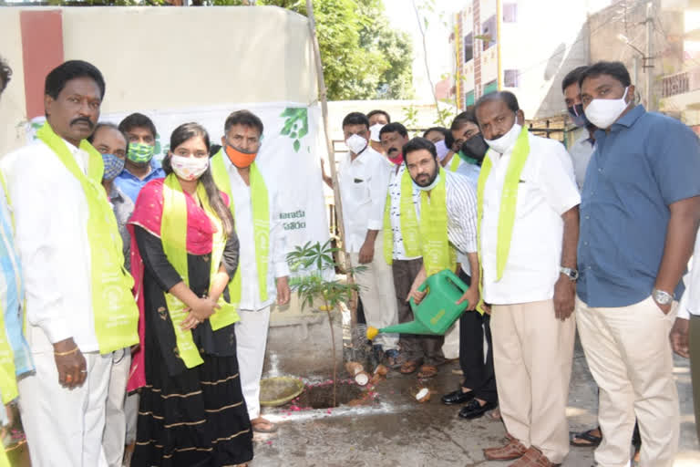 mla muta gopal participated haritha haram program at musheerabad in hyderabad