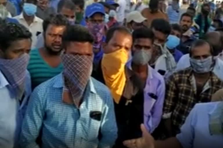 stranded-tamilnadu-workers