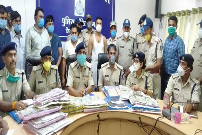 Madhya Pradesh: Seven people arrested for smuggling ganja