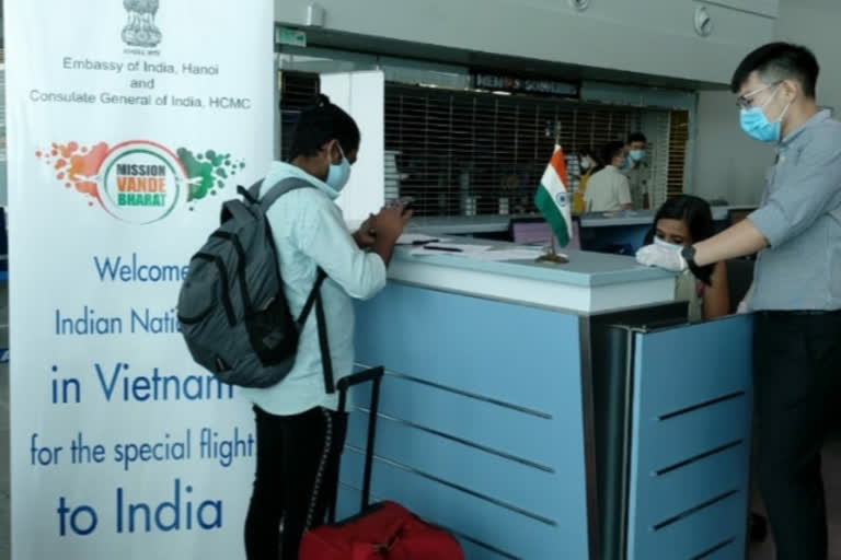 355 People Arrived to Chennai from America, vietnam and UAE