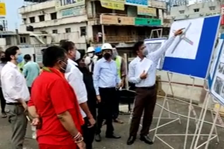 Ministers inspecting NAD bridge works