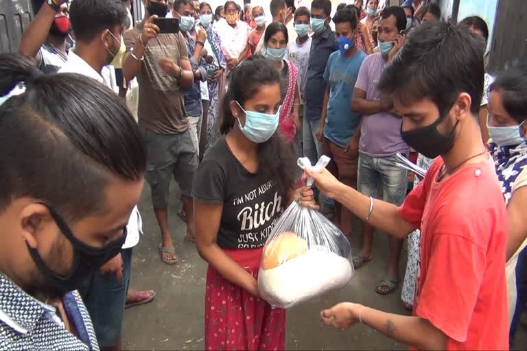 Relief Distribute by Ram Sena At Barpeta