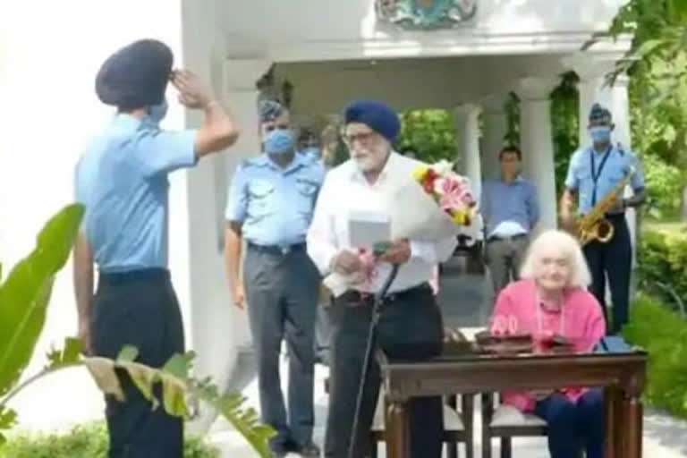 iaf fighter pilot dalip singh majithia turns 100