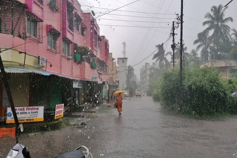 heavy-rain-at-raigad