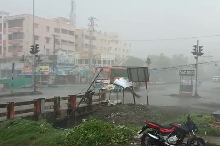 heavy rain in west godavari district