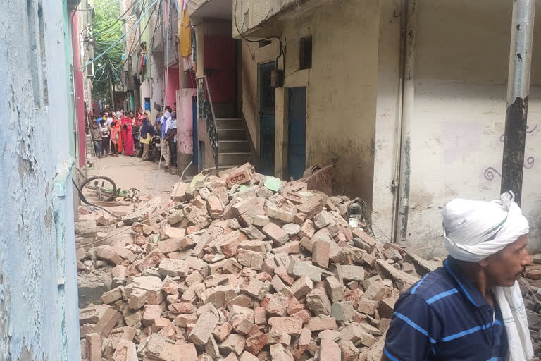 A house collapse in Mangolpuri of Delhi