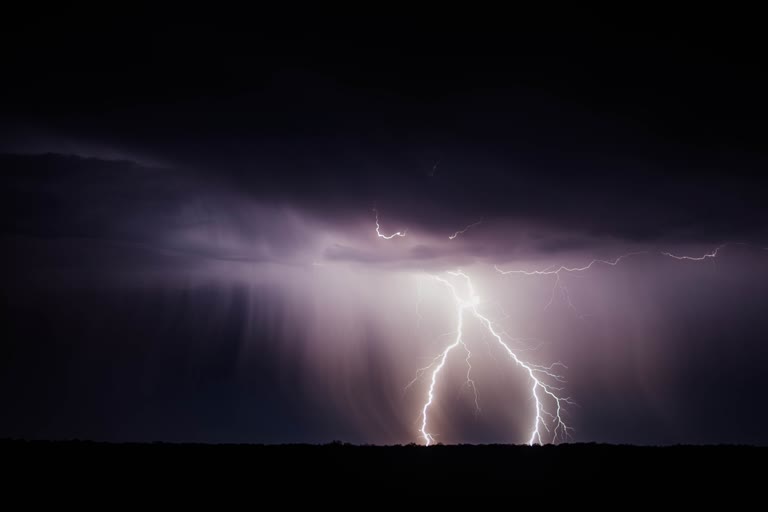 lightning-fall-in-korea