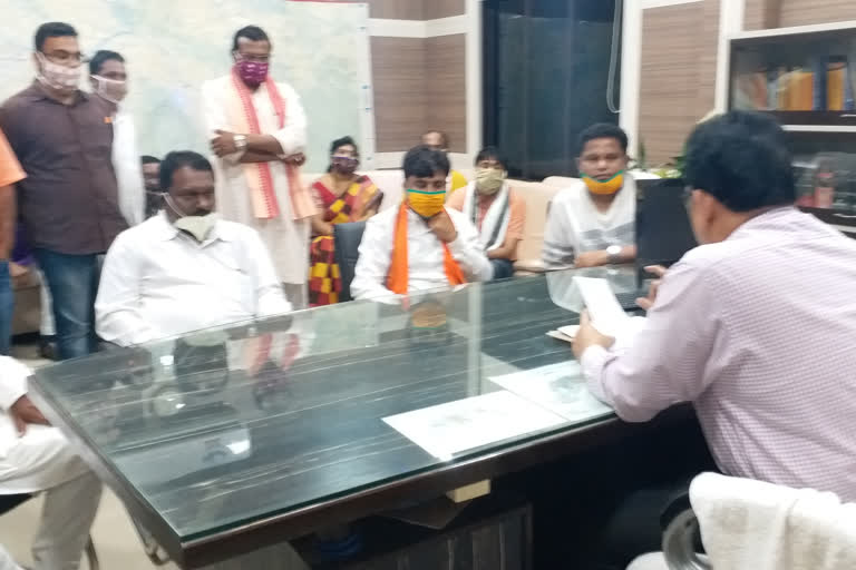 Youth bjp leader murder case in boudh, BJP delegation demands investigation, BJP delegation, BJP youth leader, ଯୁବନେତା ହତ୍ୟାକାଣ୍ଡ ମାମଲା, ବିଜେପିର ପ୍ରତିନିଧି ମଣ୍ଡଳର ତଦନ୍ତ ଦାବି, ବିଜେପି ଯୁବ ନେତା ଲୋକନାଥ ପ୍ରଧାନ