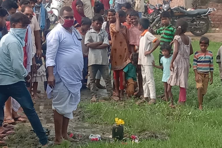 Shivling found on fallow ground