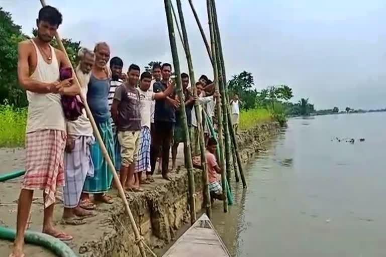 Beki river erosion at Jania