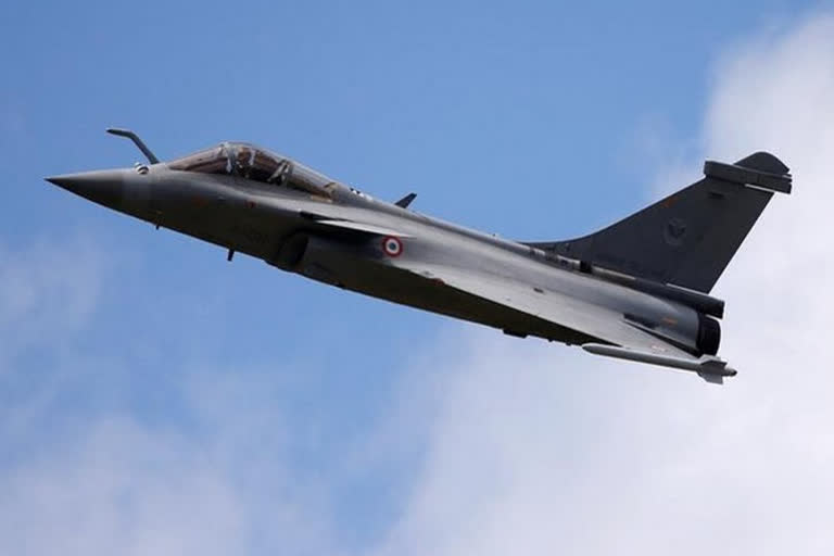 Rafale contingent enters Indian Airspace  റാഫേല്‍ യുദ്ധവിമാനങ്ങള്‍ ഇന്ത്യൻ വ്യോമാതിർത്തിയിൽ പ്രവേശിച്ചു  Rafale  റാഫേല്‍ യുദ്ധവിമാനങ്ങള്‍  ഇന്ത്യൻ വ്യോമാതിർത്തി