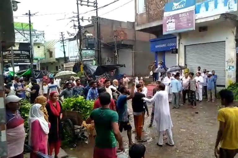 stone pelting between two sides in Bijnor