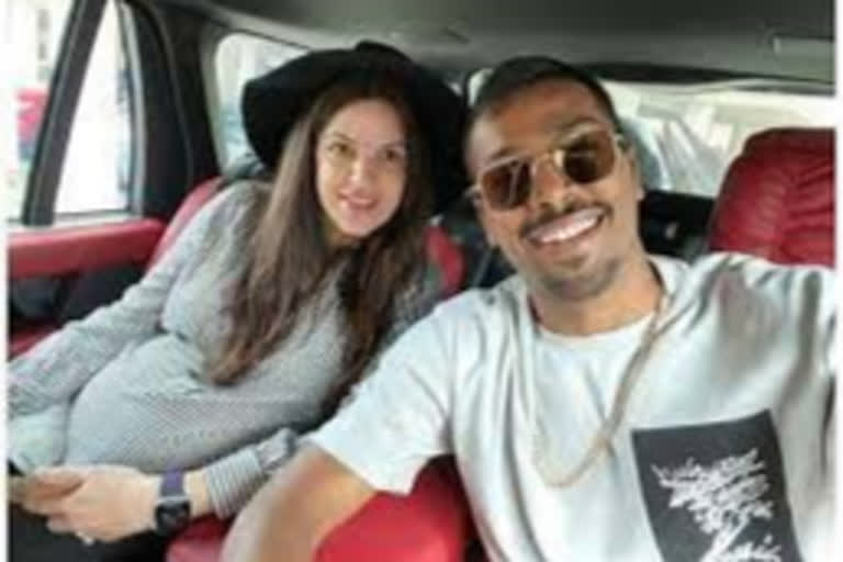 THIS selfie of Hardik Pandya and Natasa Stankovic is all things love